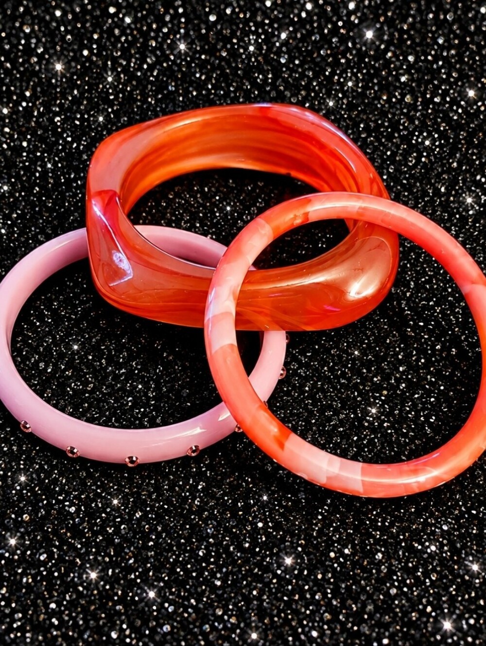 Pinup Set of 3 Women's Resin Bangle Bracelets - Pink & Coral